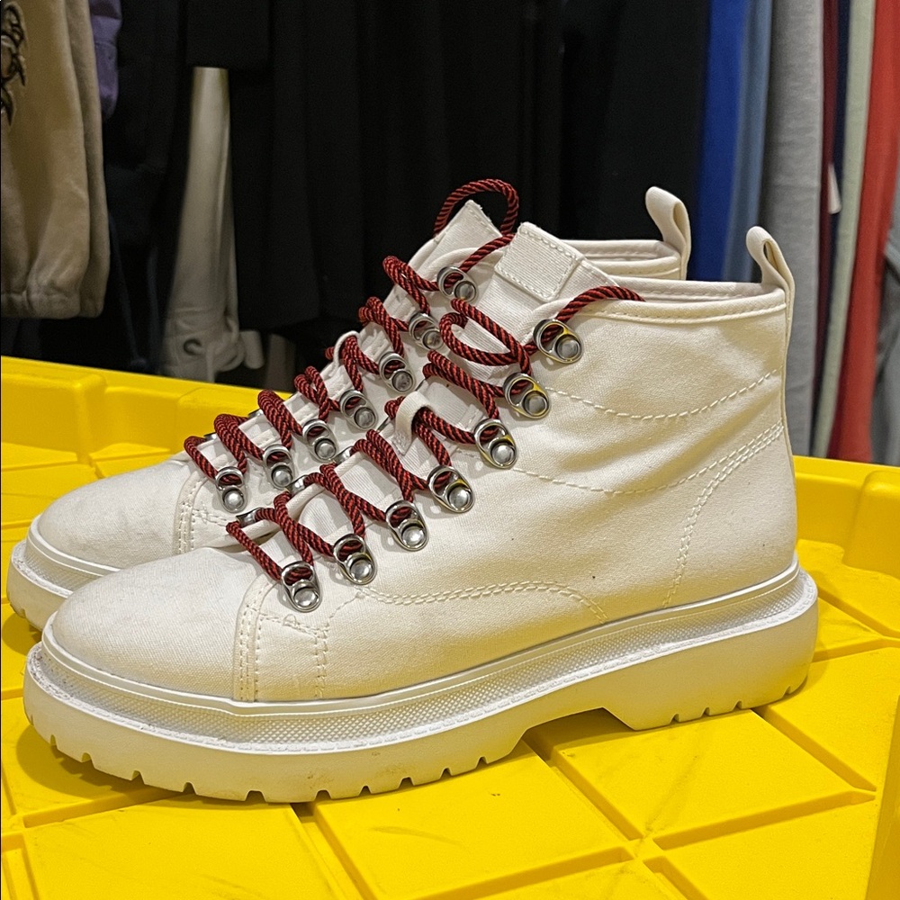 bp Barry Fab Canvas High Tops